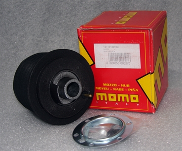 Momo Lenkradnabe für Porsche 911 Bj.`65 bis 7/74 Lenkrad Nabe steering wheel hub mozzo naaf