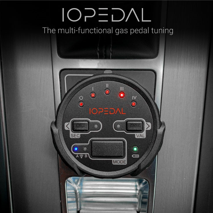 IOPedal Pedalbox für MERCEDES-BENZ A-KLASSE AMG A 35 4-matic 306PS 225KW  77)
